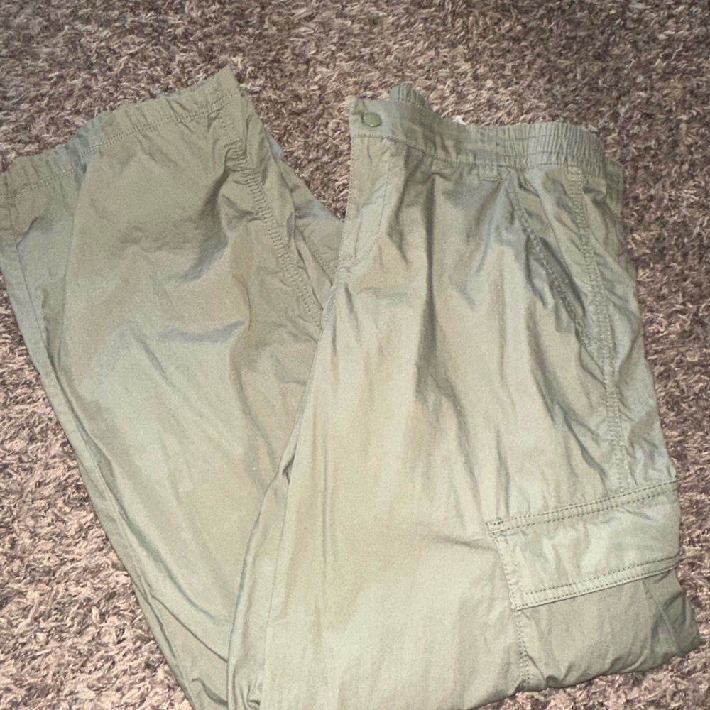 Women H&M Olive Cargo Pants